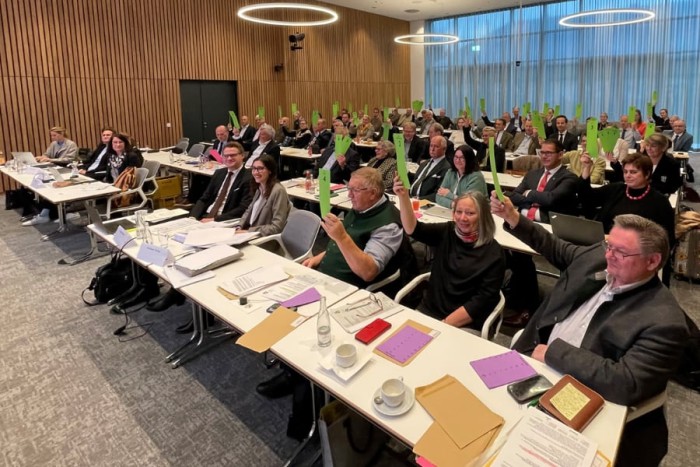 FN und DOKR werden zu einem Verband