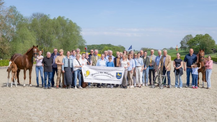 Pony-Förderverein: Harmonische Mitgliederversammlung mit Besichtigung des Gestüts Brüning